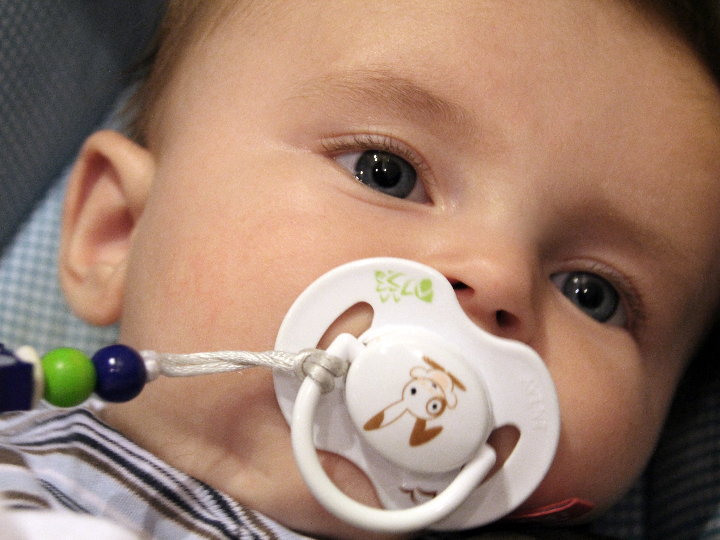analisis y comparativa por que el chupete ksi merito es el juguete ideal para tu bebe
