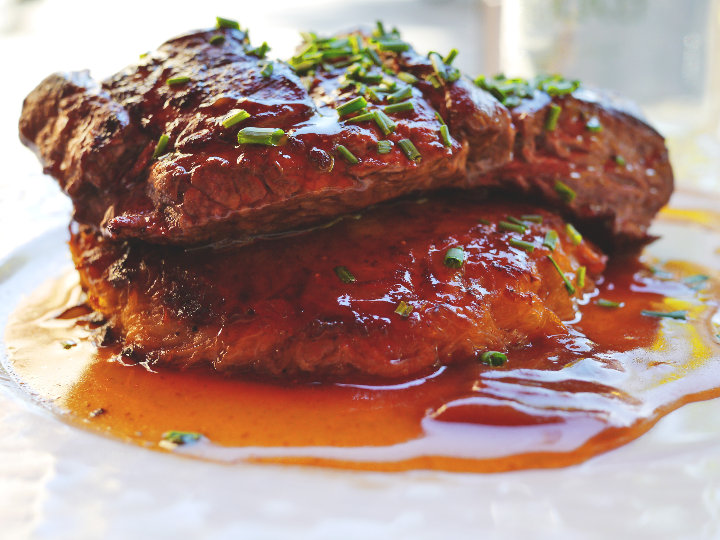 delicioso redondo de ternera en salsa de la abuela la receta infalible que debes probar