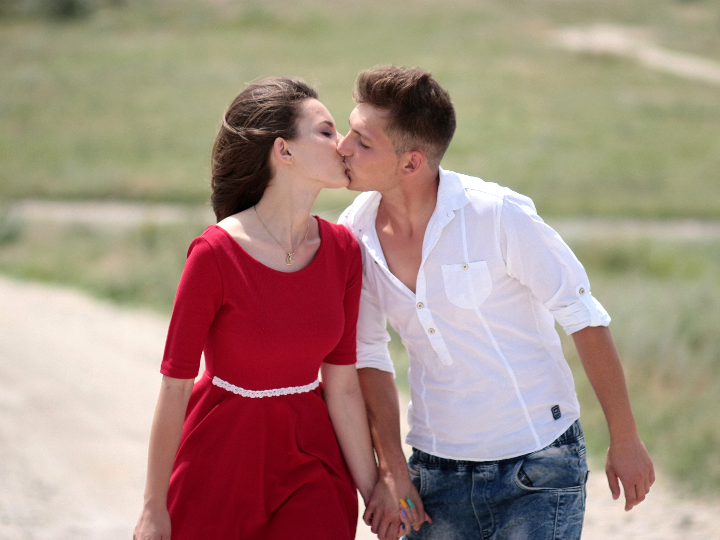 el beso del demonio