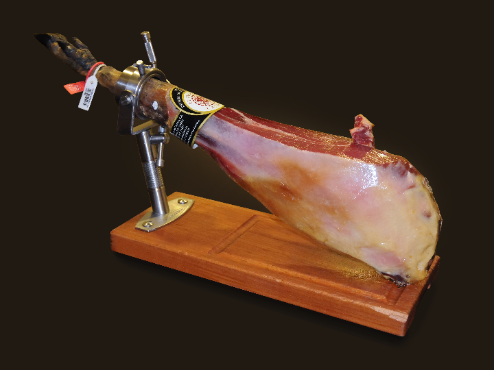 el jamon iberico y la paleta iberica no son embutido y el lomo iberico tampoco