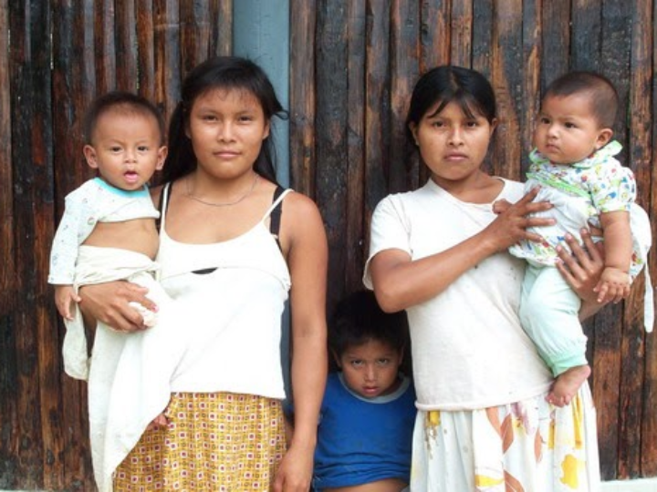 indignas hijas de su patria