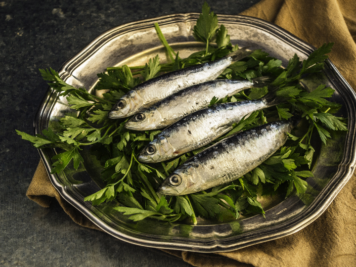 pepinillo relleno de anchoa