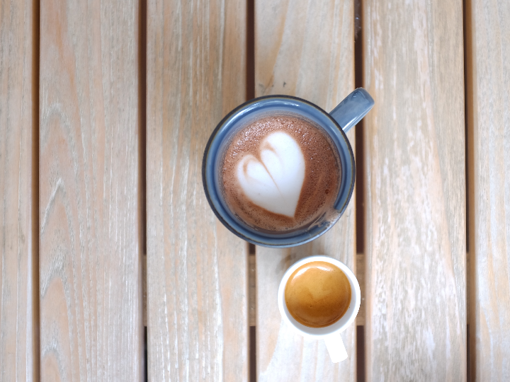 que puedo hacer si tengo ojos sin pestanas o poco pobladas