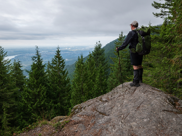 tatonka equipamiento outdoor mochilas y bolsas para los amantes de las actividades al aire libre