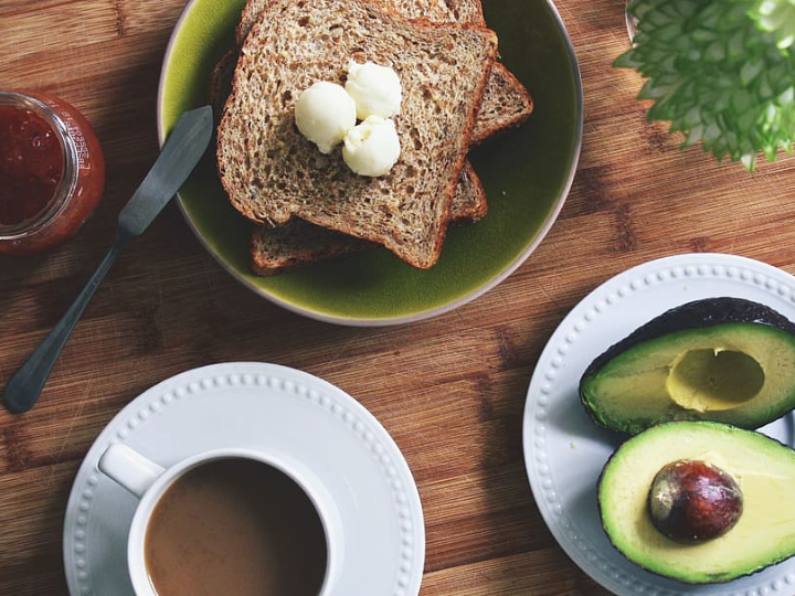 what to eat drink while cycling